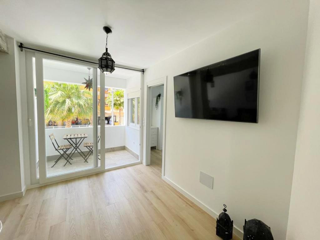 Paris Fashion - Torremolinos Apartment Exterior photo